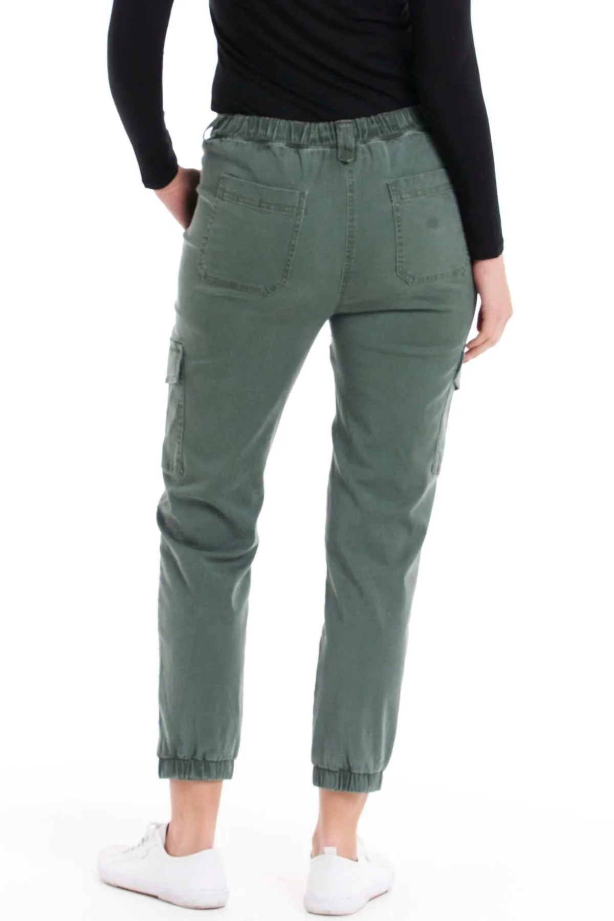 Betty Basics Canterbury Cargo Pants in Khaki