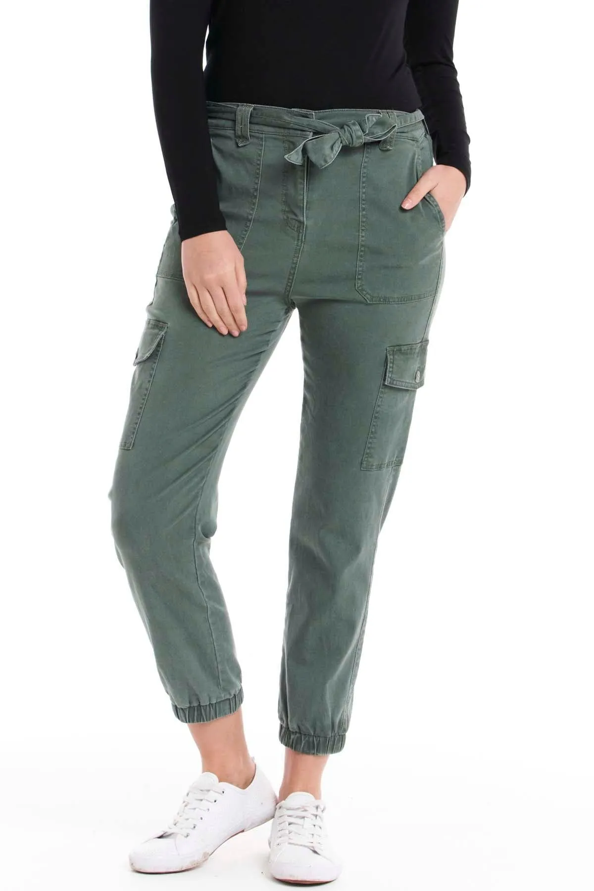 Betty Basics Canterbury Cargo Pants in Khaki