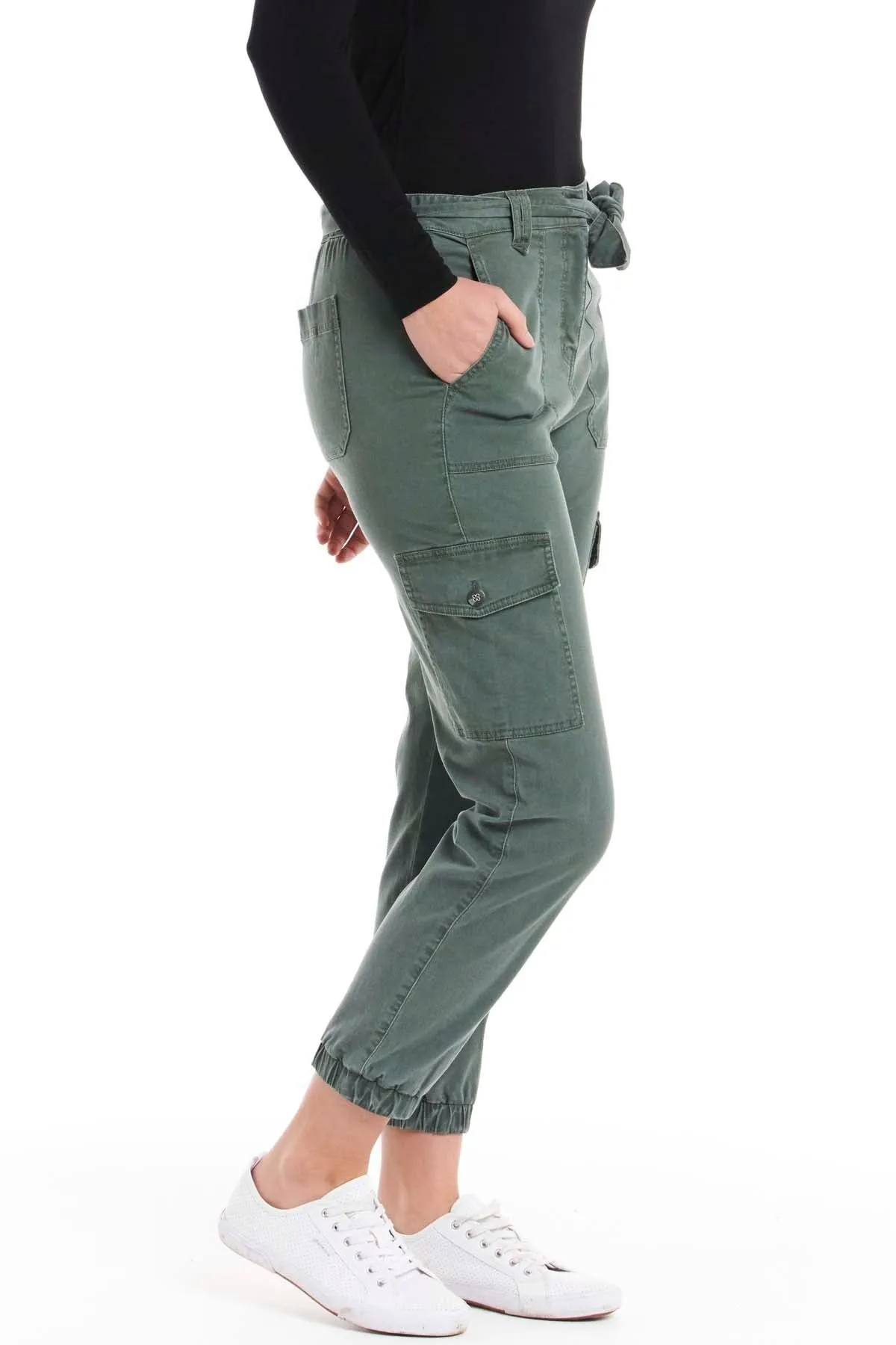 Betty Basics Canterbury Cargo Pants in Khaki