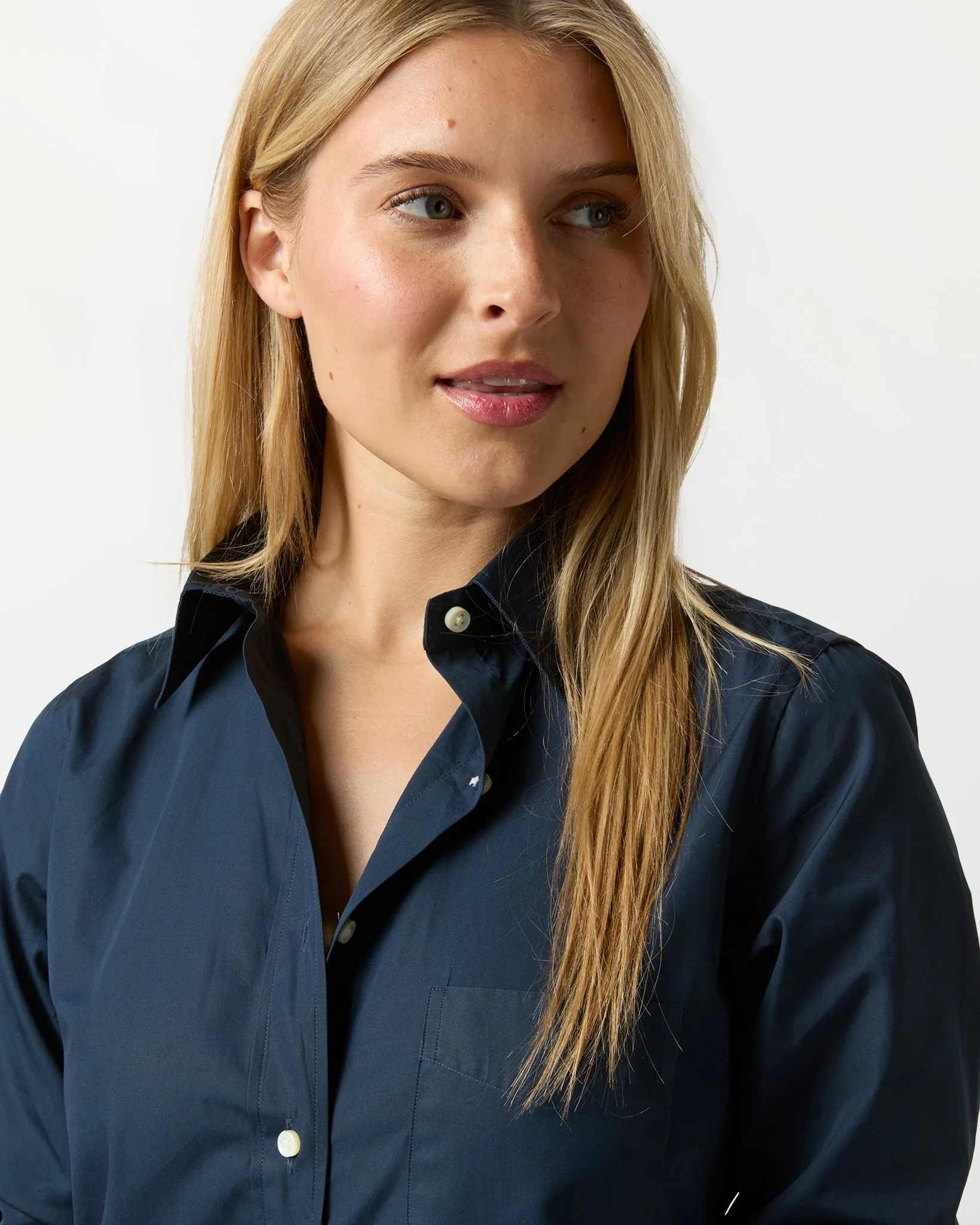 Boyfriend Shirt in Navy Poplin