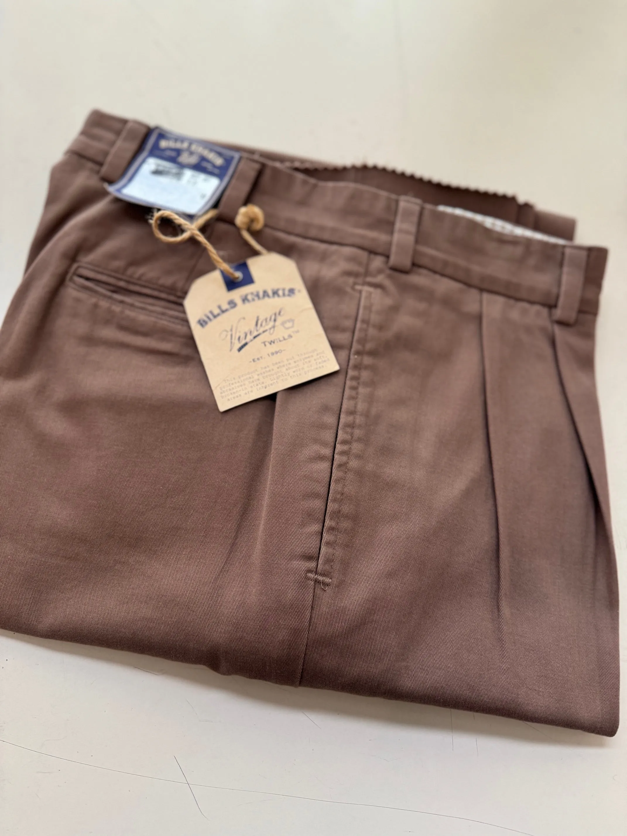 Men's Bill's Khakis | M2 Twill Pant Pleated Front | Brown